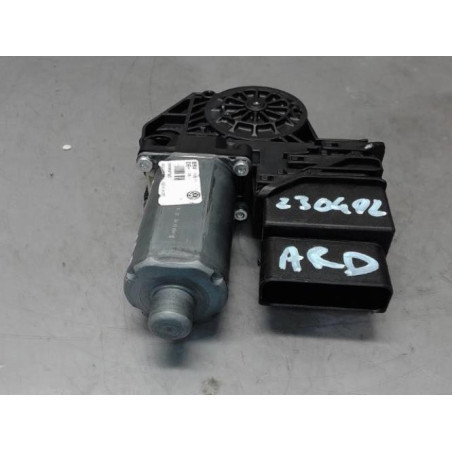 Moteur leve vitre arriere droit VOLKSWAGEN GOLF 6 Photo n°1