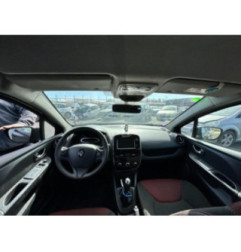 Attache ceinture avant gauche RENAULT CLIO 4 Photo n°12