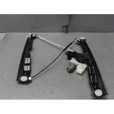 Moteur leve vitre avant droit PEUGEOT 308 2 SW Photo n°1