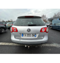 Pompe de direction VOLKSWAGEN PASSAT 5 Photo n°17