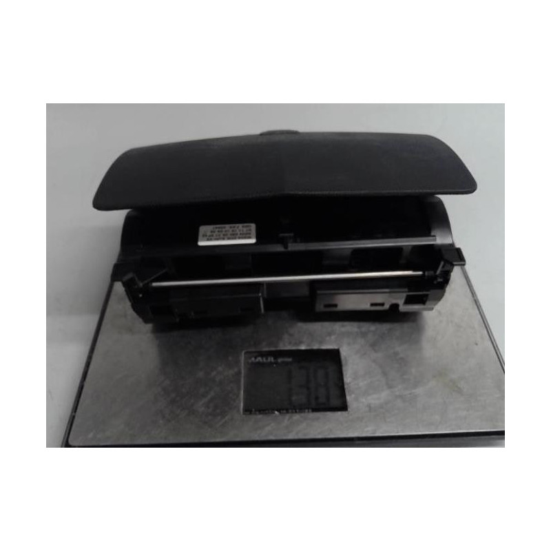 Ecran GPS MERCEDES CLASSE C 204