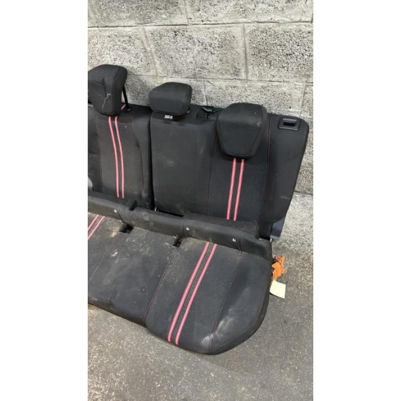 Banquette arriere OPEL CORSA F