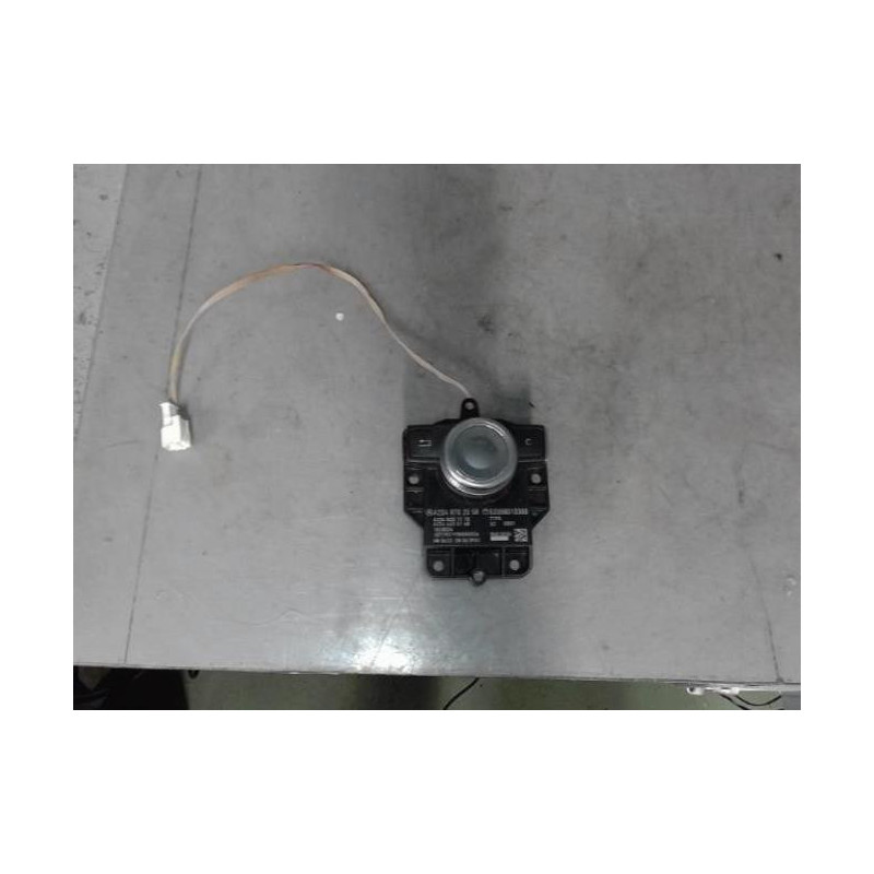Commande GPS MERCEDES CLASSE C 204