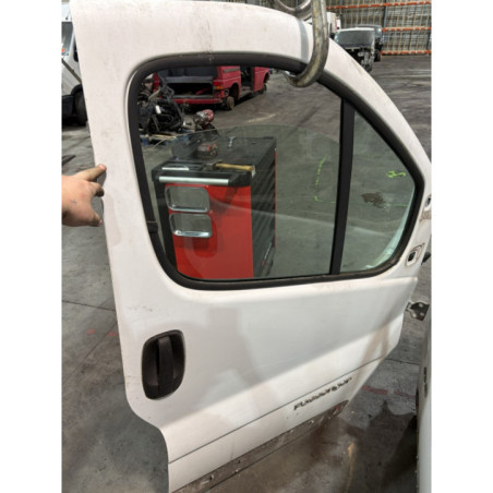 Porte avant droit RENAULT TRAFIC 2 Photo n°1