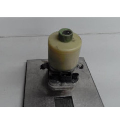 Pompe de direction VOLKSWAGEN POLO 4 Photo n°1