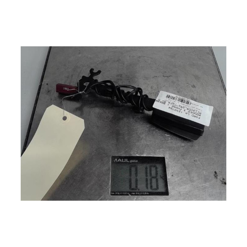 Attache ceinture avant droit FORD MONDEO 3