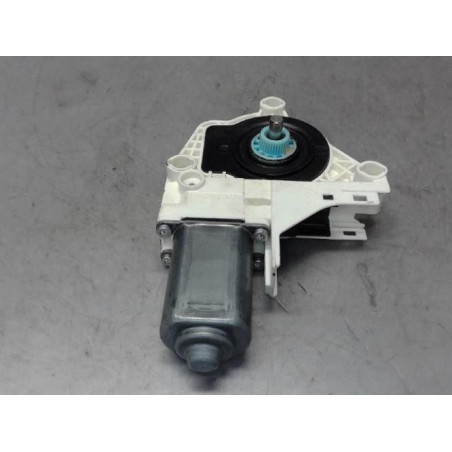 Moteur leve vitre avant droit AUDI A1 1 Photo n°1