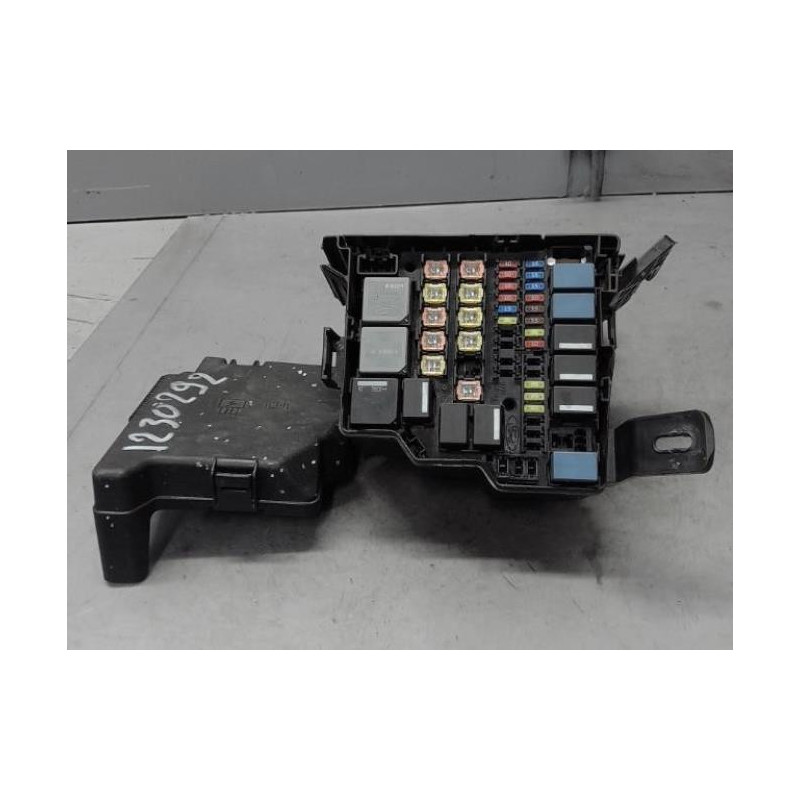 Boitier servitude moteur (BSM) FORD FIESTA 6