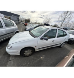 Demarreur RENAULT MEGANE 1 Photo n°17