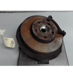 Moyeu avant droit MERCEDES CLASSE B 246 Photo n°1