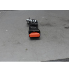 Attache ceinture arriere gauche PEUGEOT 208 1