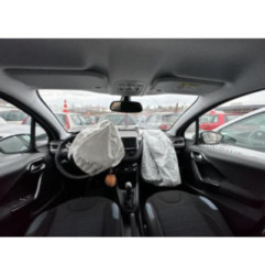 Attache ceinture arriere gauche PEUGEOT 208 1 Photo n°3