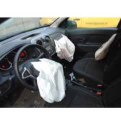 Boitier servitude moteur (BSM) DACIA SANDERO 2 Photo n°4