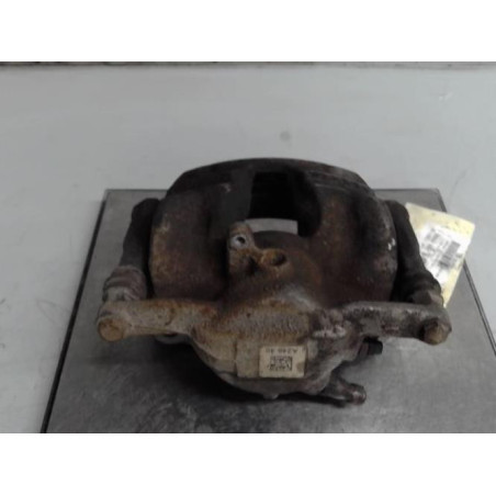 Etrier avant droit (freinage) MERCEDES CLASSE B 246 Photo n°1