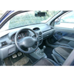 Calculateur moteur RENAULT CLIO 2 Photo n°11