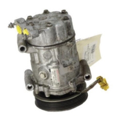 Compresseur clim PEUGEOT 206+ Photo n°1