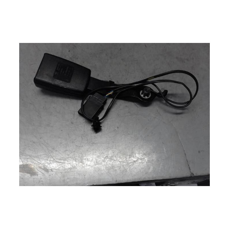 Attache ceinture avant gauche ALFA ROMEO MITO