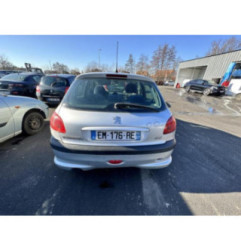 Compresseur clim PEUGEOT 206 Photo n°8