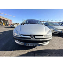 Compresseur clim PEUGEOT 206 Photo n°10