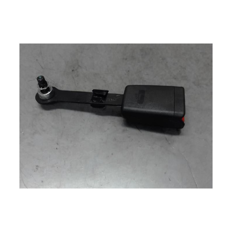 Attache ceinture avant gauche NISSAN MICRA 4