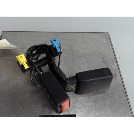 Attache ceinture arriere droit MERCEDES CLASSE B 246 Photo n°1