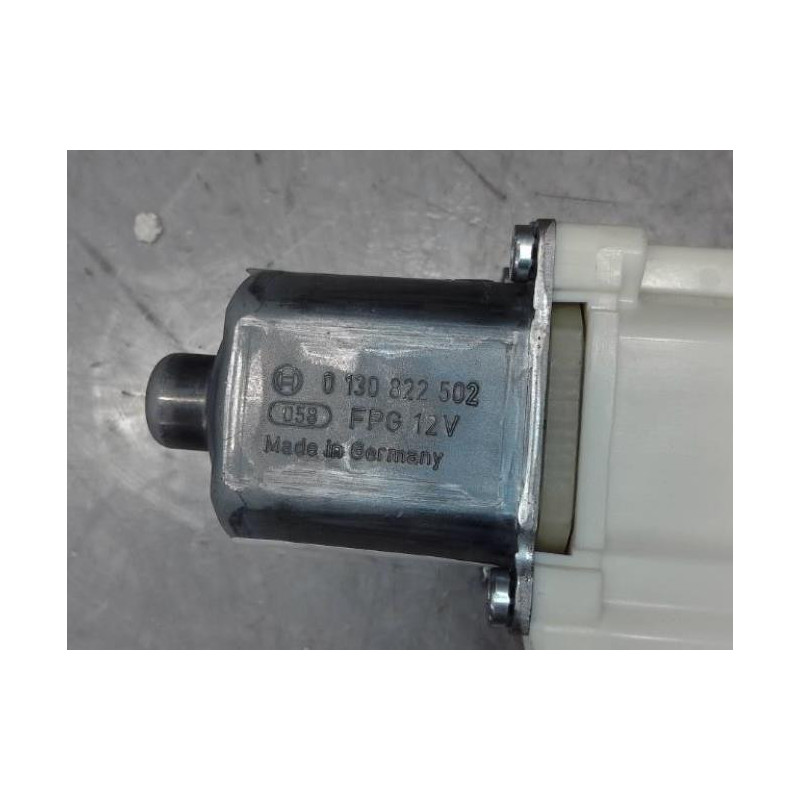 Moteur leve vitre avant droit MERCEDES CLASSE E 212
