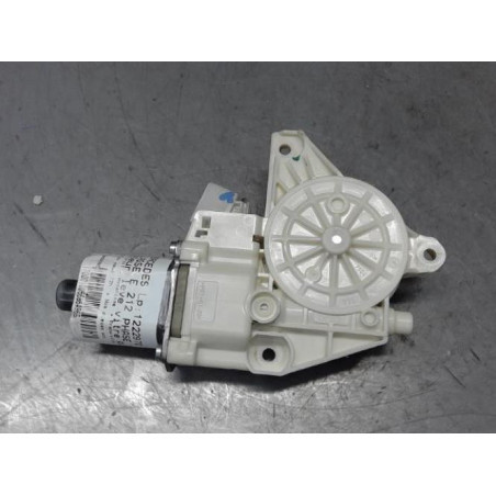 Moteur leve vitre avant droit MERCEDES CLASSE E 212
