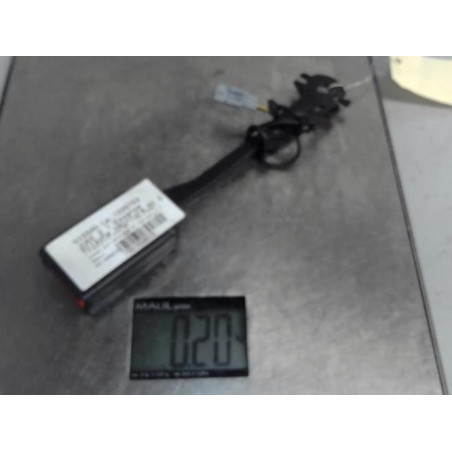 Attache ceinture avant gauche NISSAN JUKE 2 Photo n°1