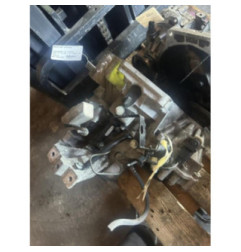 Boite de vitesses VOLKSWAGEN GOLF 4 Photo n°1