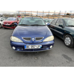 Compresseur clim RENAULT MEGANE 1 Photo n°9