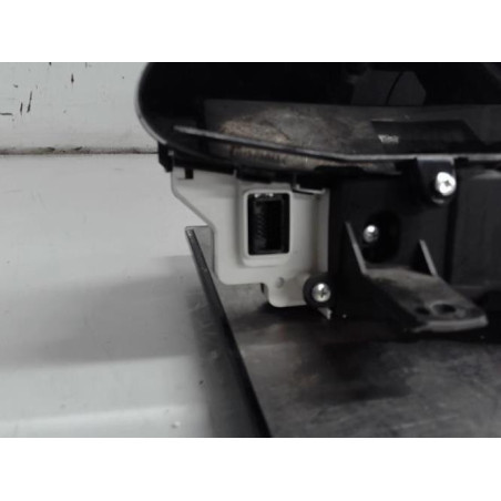 Compteur TOYOTA YARIS 2 Photo n°1