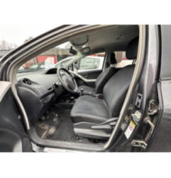 Compteur TOYOTA YARIS 2 Photo n°18