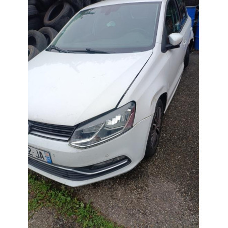 Compresseur clim VOLKSWAGEN POLO 5