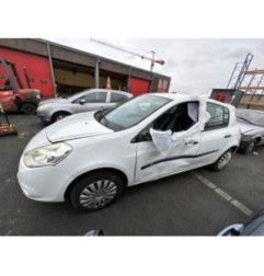 Capot RENAULT CLIO 3 Photo n°13