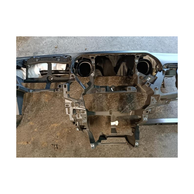 Planche de bord complete HYUNDAI I 10 2