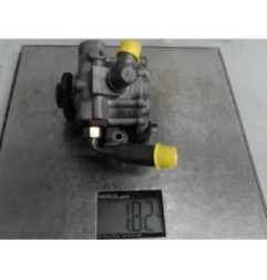 Pompe de direction MERCEDES CLASSE C 203 Photo n°3