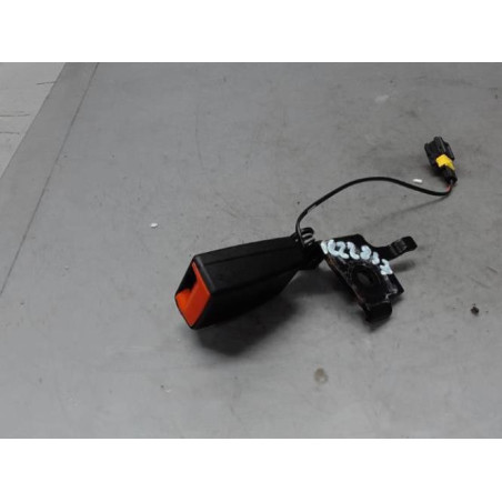 Attache ceinture arriere gauche ALFA ROMEO GIULIETTA 2 Photo n°1