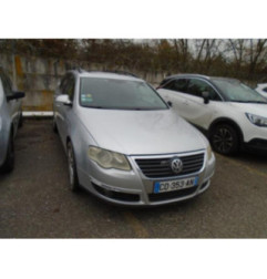 Optique avant principal gauche (feux)(phare) VOLKSWAGEN PASSAT 5 Photo n°8