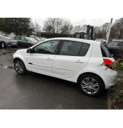 Capot RENAULT CLIO 3 Photo n°6