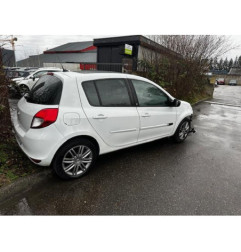 Capot RENAULT CLIO 3 Photo n°17