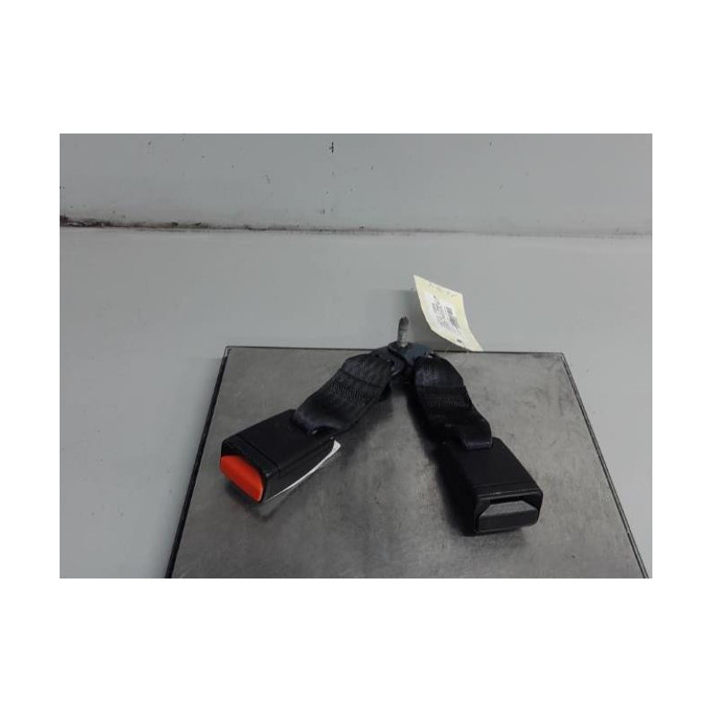 Attache ceinture arriere gauche DACIA LOGAN MCV 2