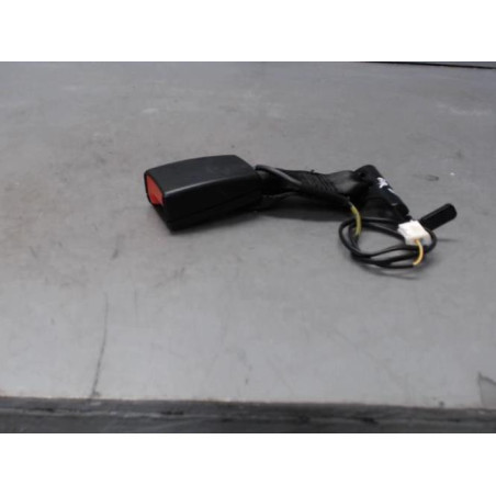 Attache ceinture arriere droit FIAT PANDA 3