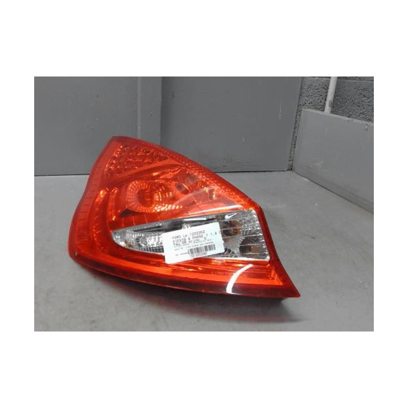 Feu arriere principal gauche (feux) FORD FIESTA 6