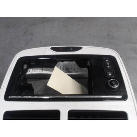 Facade autoradio RENAULT ZOE 1