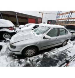 Pompe de direction SEAT TOLEDO 2 Photo n°9