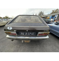 Feu arriere principal droit (feux) RENAULT R30 Photo n°16