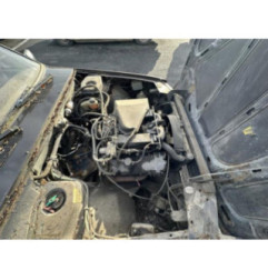 Malle/Hayon arriere RENAULT R30 Photo n°3