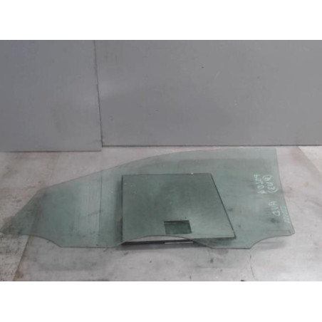 Vitre avant droit VOLKSWAGEN POLO 4 Photo n°1