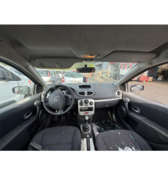 Capot RENAULT CLIO 3 Photo n°12