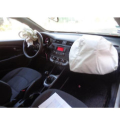 Attache ceinture arriere gauche KIA RIO 3 Photo n°4